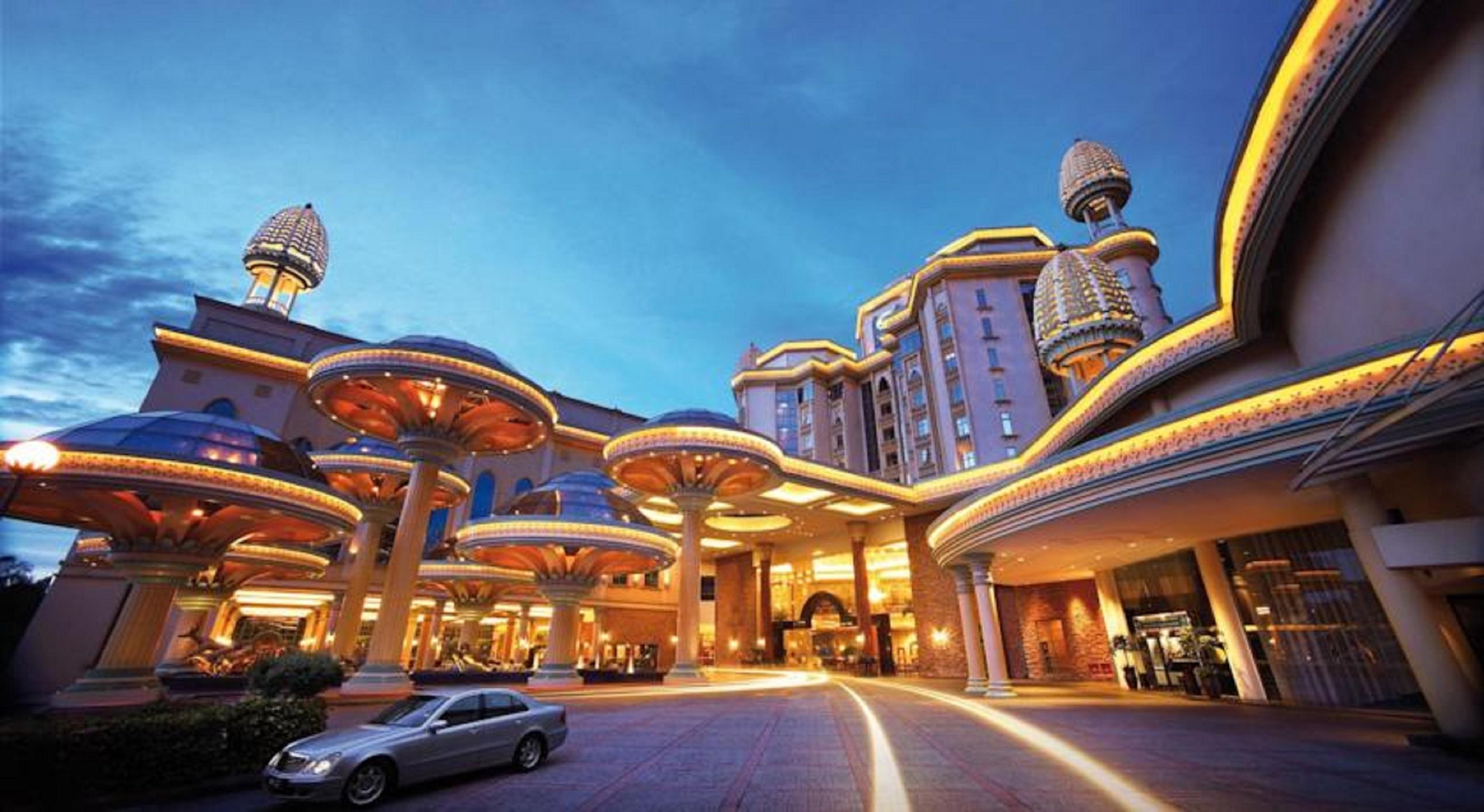 Sunway Resort Hotel Petaling Jaya Ngoại thất bức ảnh The entrance of the resort