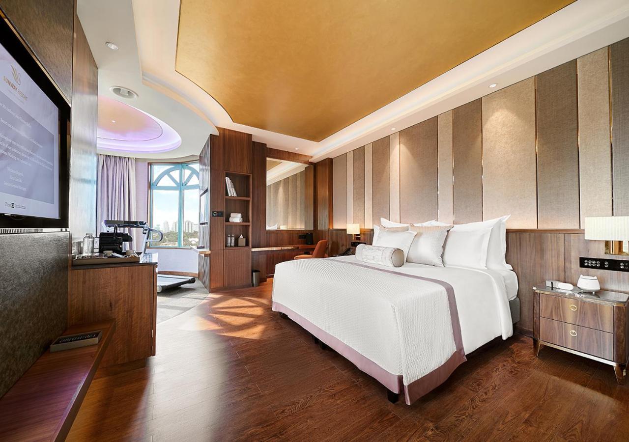 Sunway Resort Hotel Petaling Jaya Ngoại thất bức ảnh Deluxe Suite